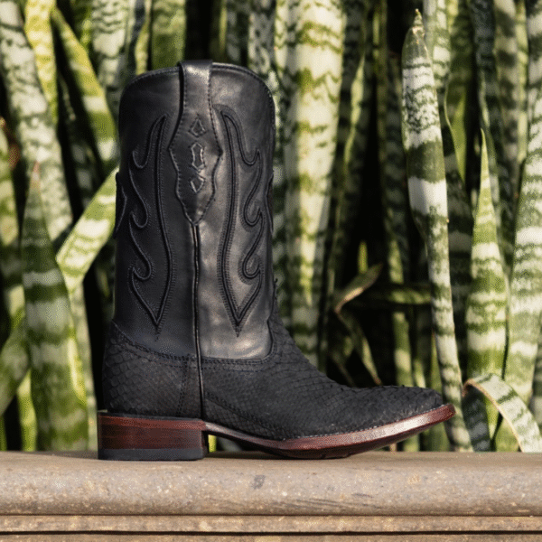 Bota Bulldog Piton Nobuck Negra2 Bota Bulldog Pitón Nobuck Negra