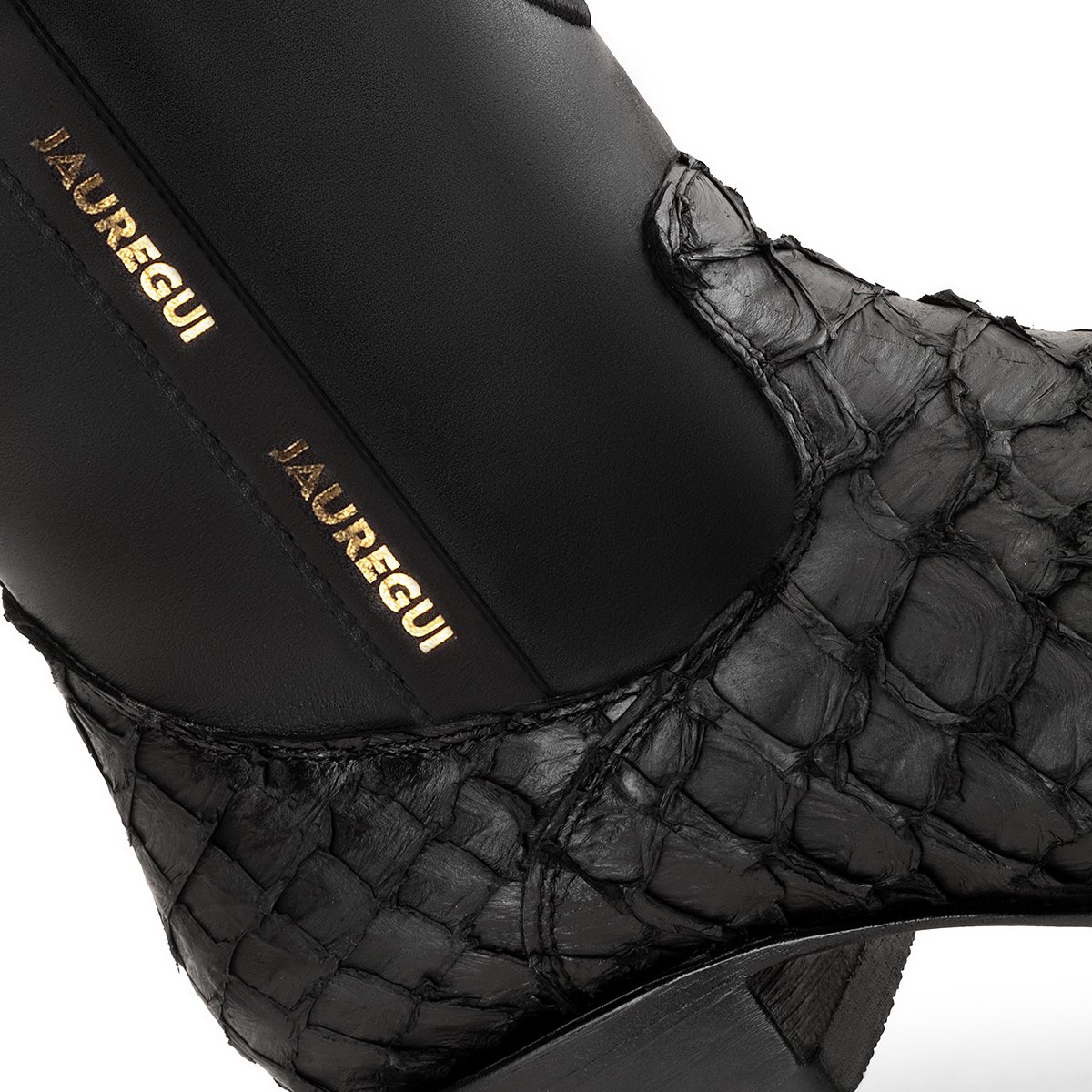 MEDIA BOTA SCORPION DUBAI PESCADO PIRARUCO NEGRO - Imagen 2